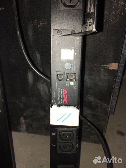 Распределитель питания APC PDU