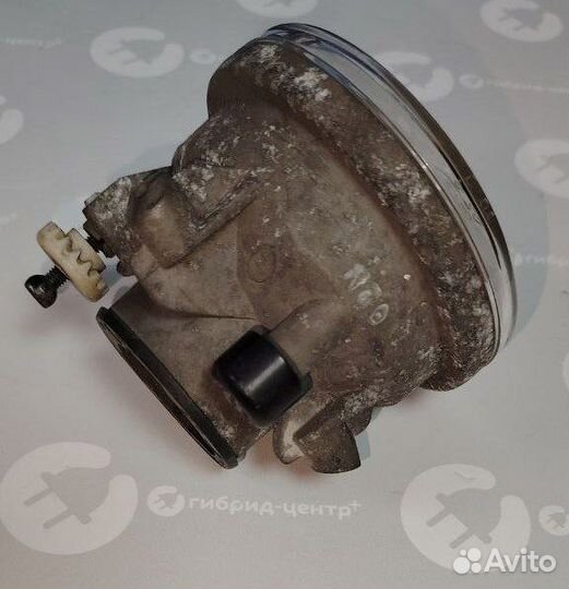 Противотуманная фара левая toyota Prius 20