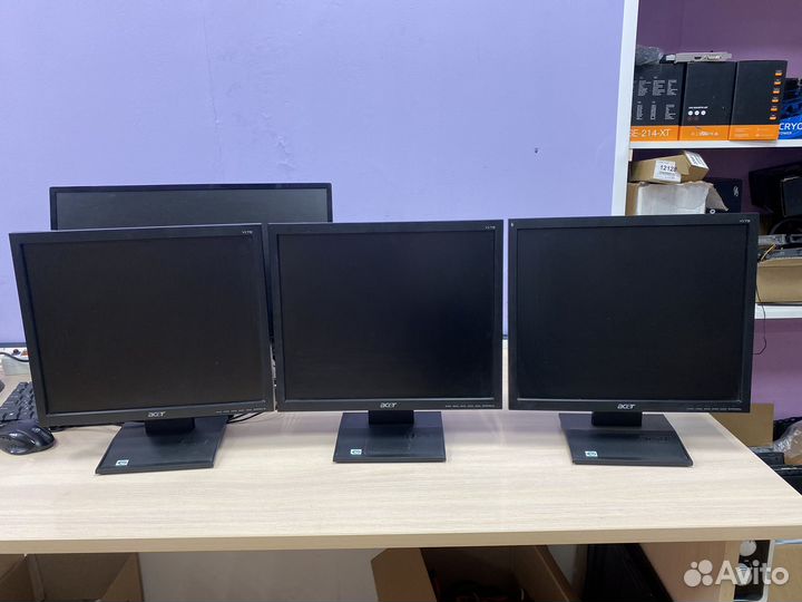 Монитор Acer v173, 17 дюймов, VGA