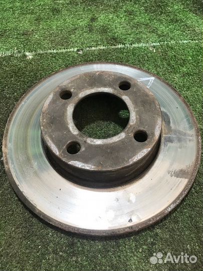 Тормозной диск передний Audi 80 B3 JN 1.8 1990