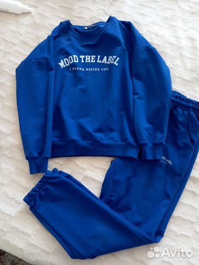 Спортивный костюм женский