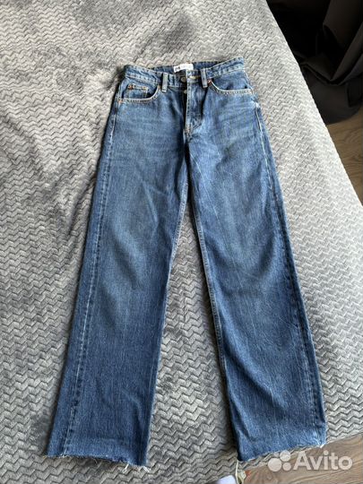 Джинсы Zara 32 прямые