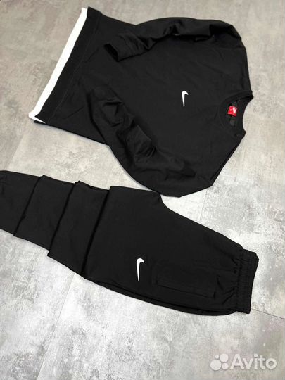 Костюм Nike