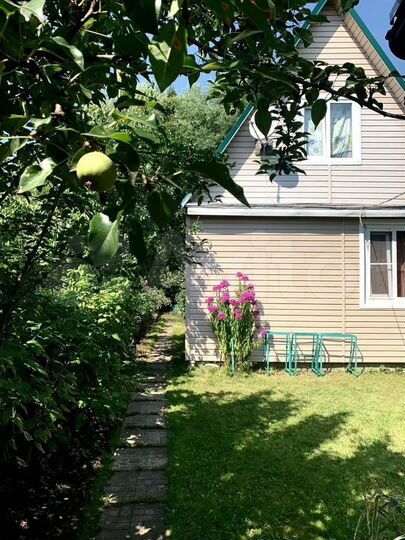 Дом 76 м² на участке 3 сот.