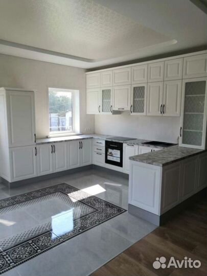 Кухня новая