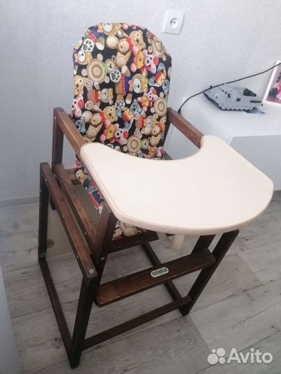Стульчик для кормления