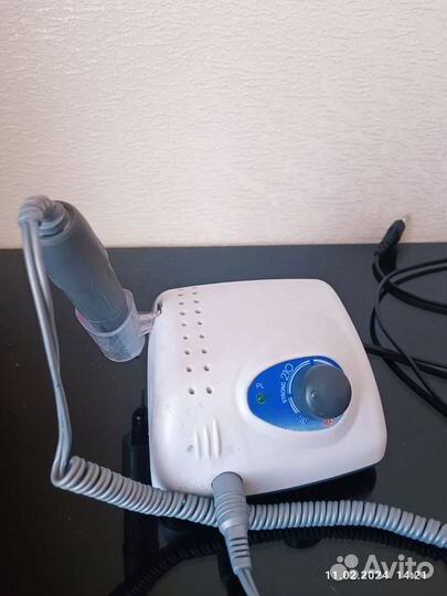 Аппарат для маникюра strong 210