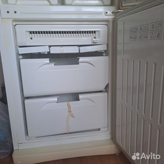 Холодильник бу