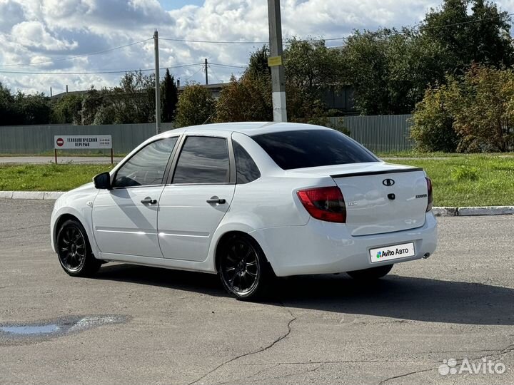 LADA Granta 1.6 МТ, 2017, 118 000 км