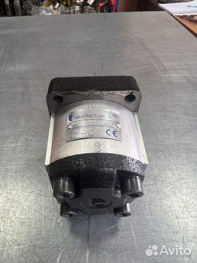 Насос нш 1 гр. С16Х1Т1-В 250 bar