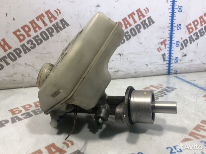 Опель Расширительный бачок тормозной жидкости