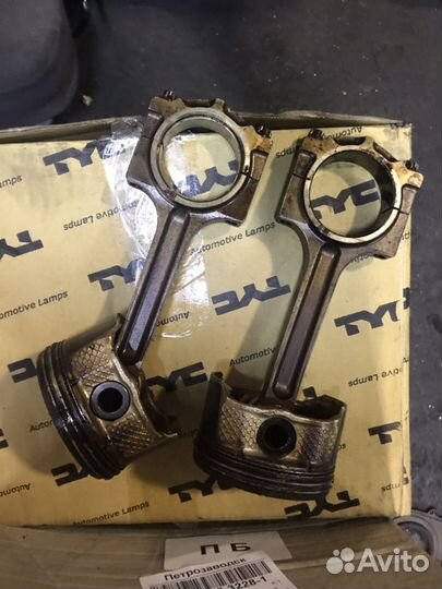 Mazda 6 GG шатун с поршнем