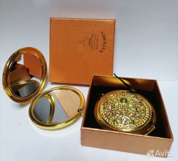 Винтажное зеркальце