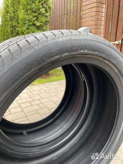 Pirelli PZero MGT 275/35 R20 102Y