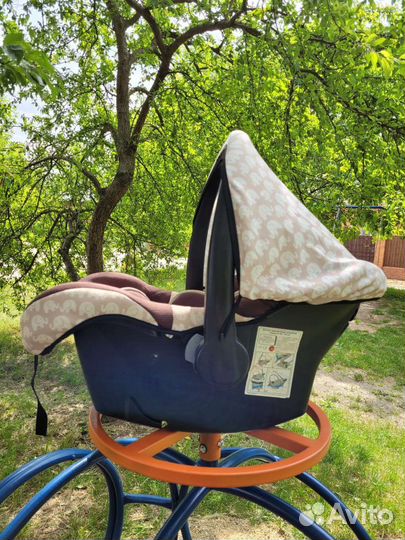 Переноска для детей в машину