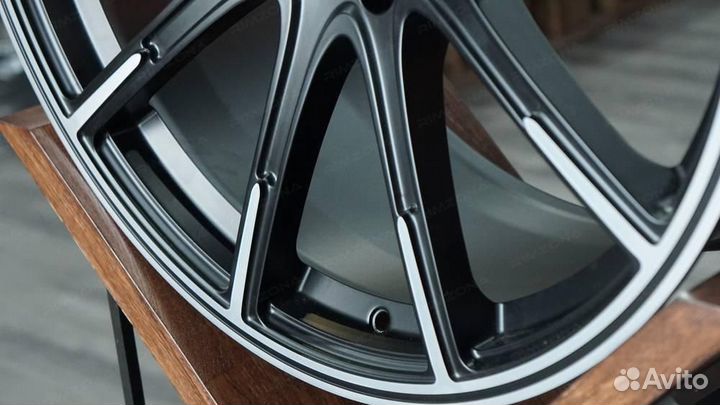 Литой диск brabus R20 5x112