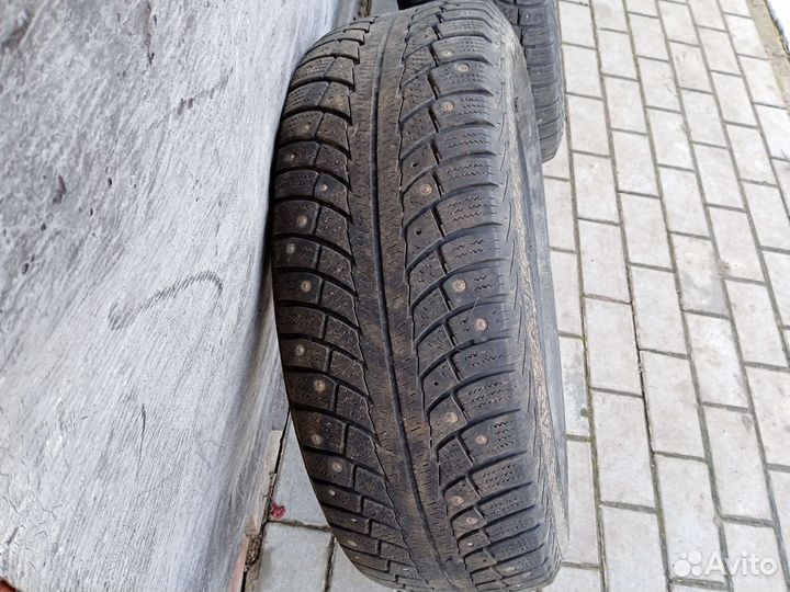 Gislaved Nord Frost 5 215/65 R16