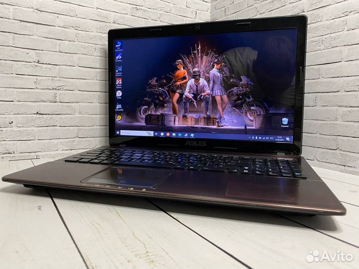 Игровой ноутбук Asus i7/8Gb/2видеокарты/SSD+HDD