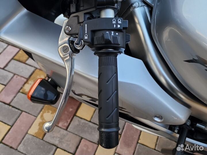 Honda VTR1000F