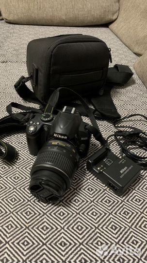 Зеркальный фотоаппарат