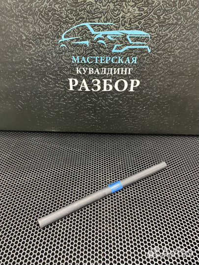 Уплотнитель центральной стойки Dodge caliber