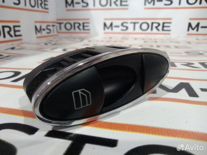 Кнопка стеклоподъемника задняя правая