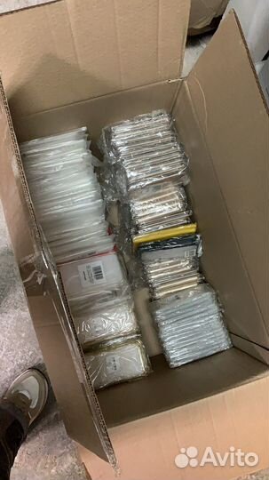 Чехлы на телефон