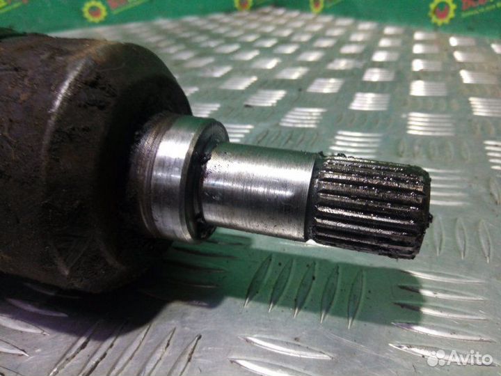 Привод передний левый Peugeot 406 седан RFV 2.0