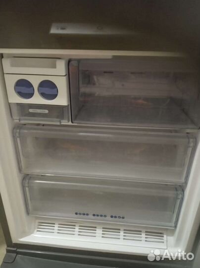 Холодильник Whirlpool. Гарантия. Доставка