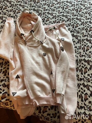 Спортивный костюм