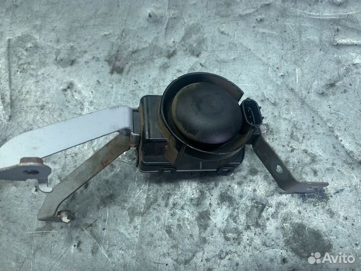 Сирена сигнализации Toyota Land Cruiser 100