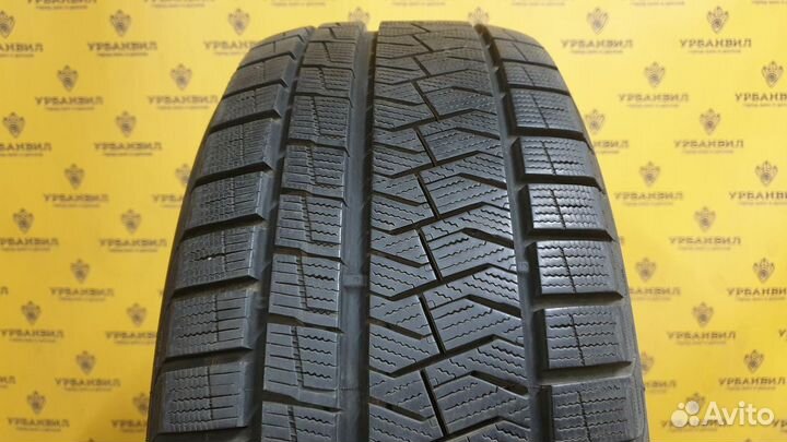 Pirelli Ice Asimmetrico 215/60 R16 95Q