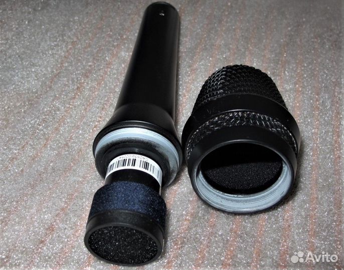 Микрофон AKG P5