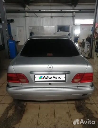 Mercedes-Benz E-класс 2.4 AT, 1998, 340 000 км