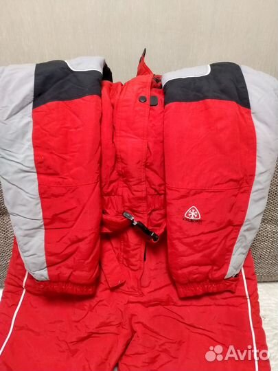 Горнолыжный комбинезон женский