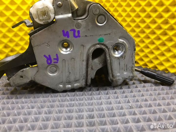 Замок двери передний правый Mercedes-Benz E-Class