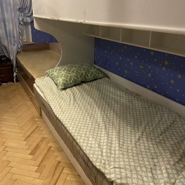 Койко-место 18 м² в 3-к., 2/5 эт.