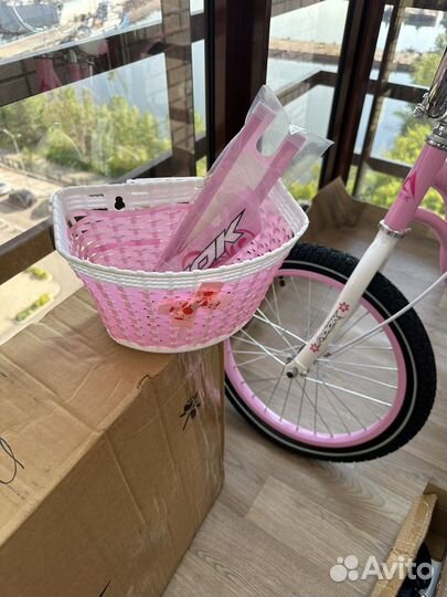 Велосипед новый четырехколесный 16 дюймов