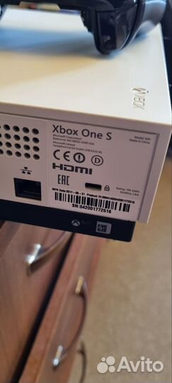 Xbox one s 1tb с играми