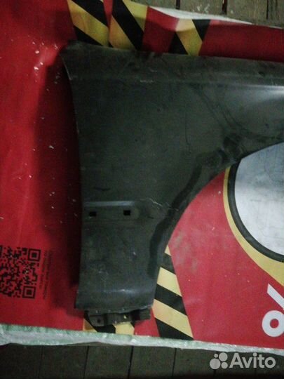 Крыло переднее правое Honda Civic