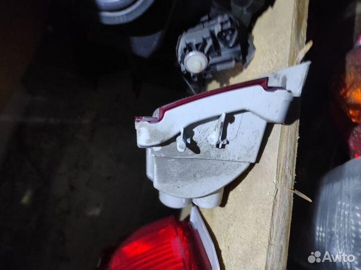 Противотуманный фонарь Toyota LC Prado 150