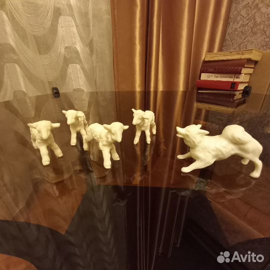 Комплект мини-статуэток СССР