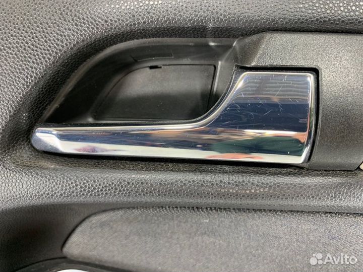 Дверная обшивка передняя правая Opel Astra H GTC