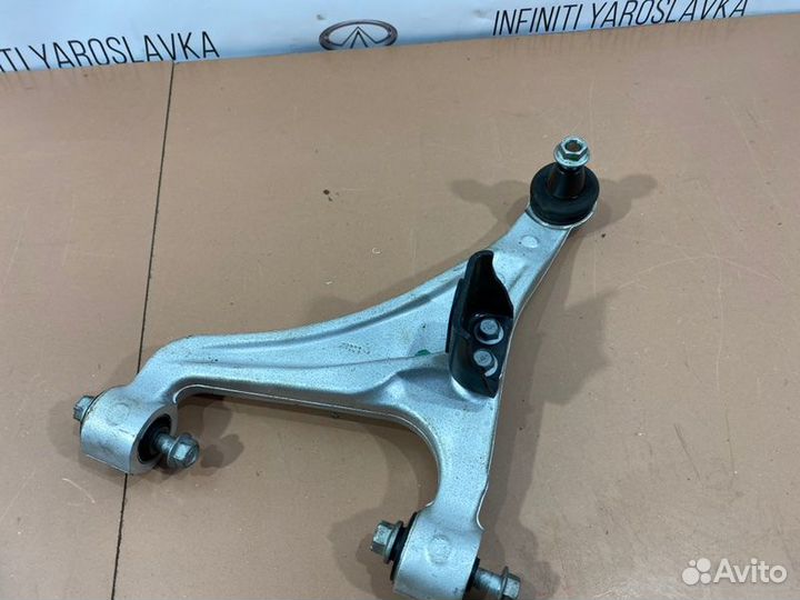 Рычаг задний правый Infiniti Qx50 J50 VQ37VHR 2015