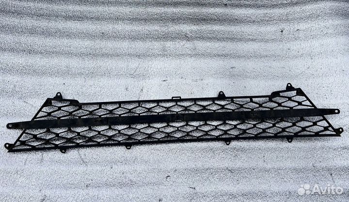 Решетка переднего бампера LADA Vesta Веста