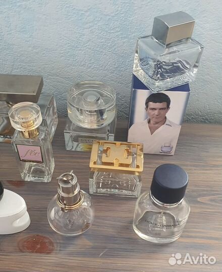 Пустые флаконы от парфюма