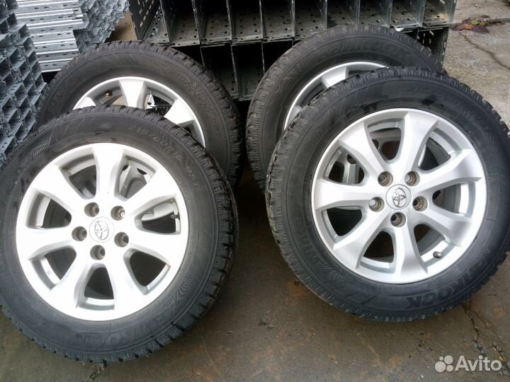 Продам комплект колес от камри