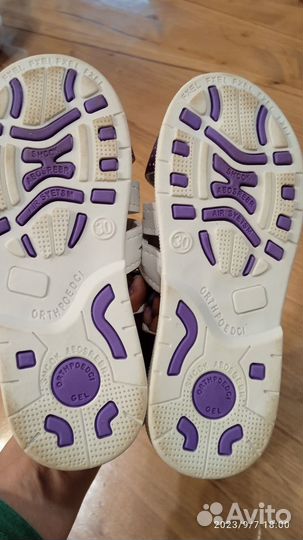 Сандалии для девочки