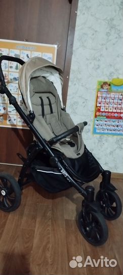 Коляска прогулочная Aero tutis