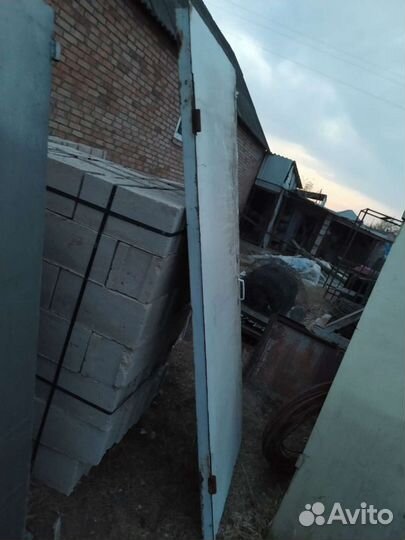 Двери металлические